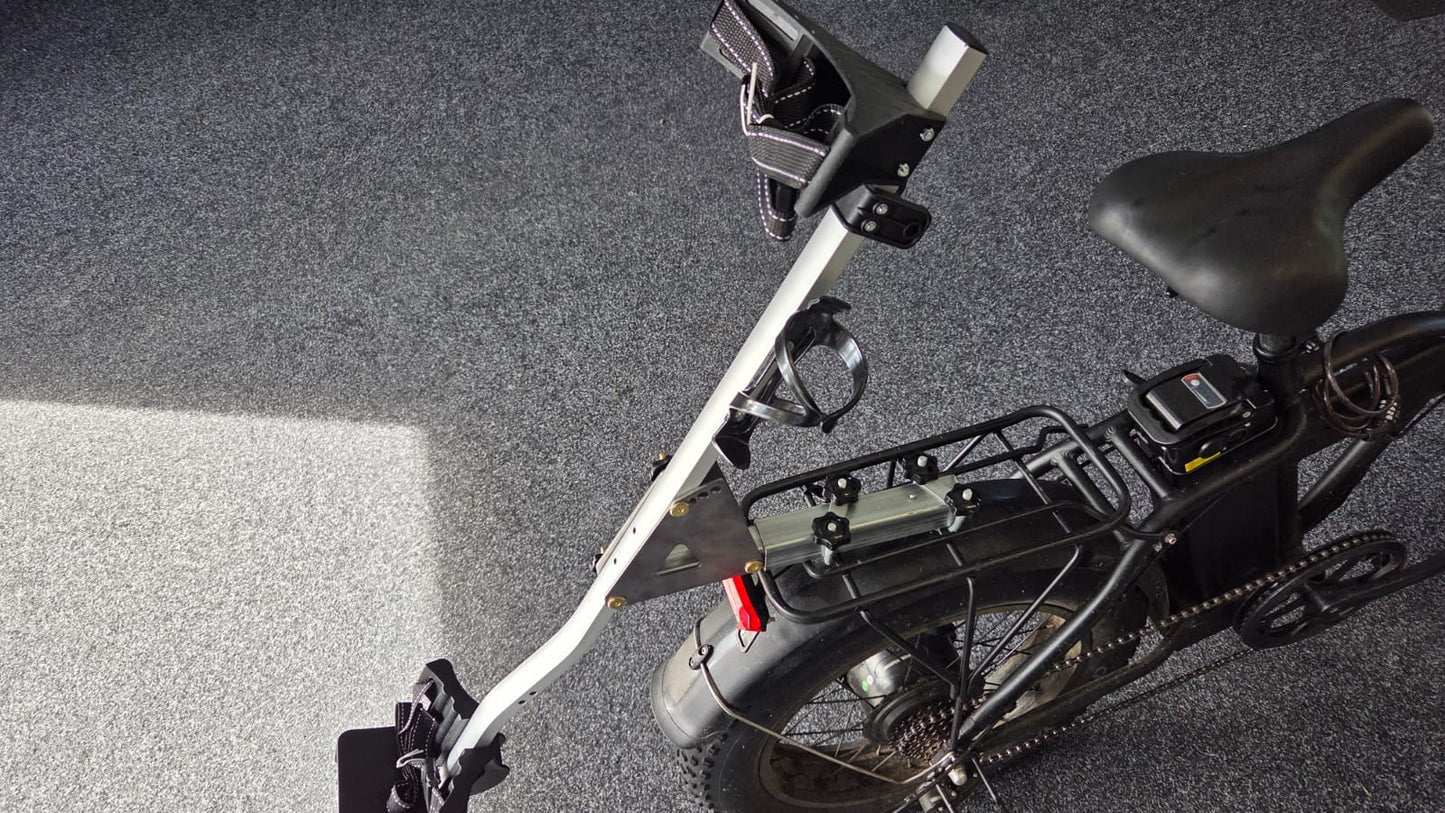 Close-up of the aluminum frame of the golf bike bag rack
